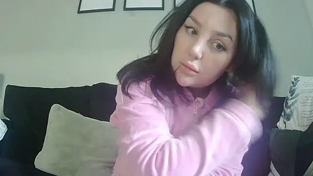 magical mia online show from November 5, 11:43 am