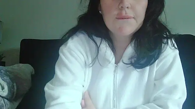 magical mia online show from November 10, 12:26 pm