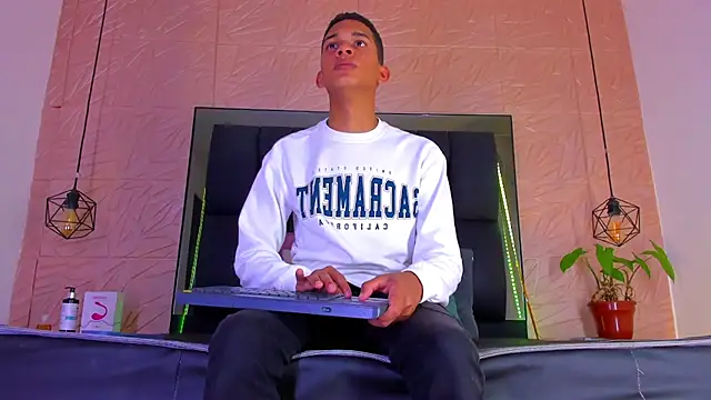 dilan alfonzo online show from March 14, 7:55 pm