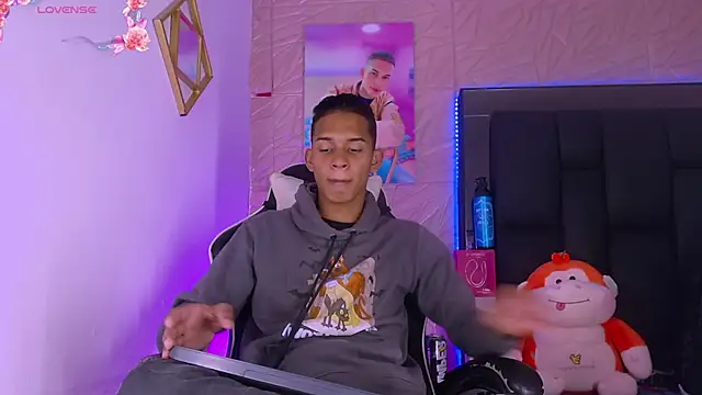 dilan alfonzo online show from April 27, 3:37 am