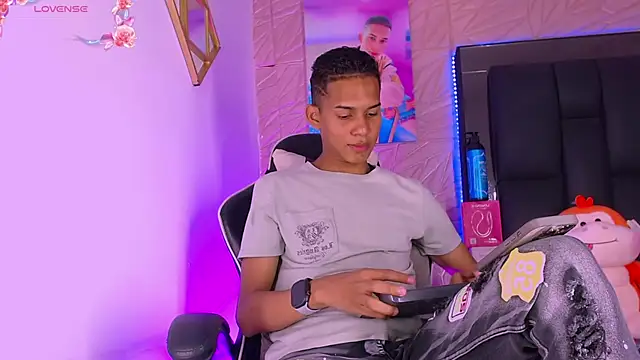 dilan alfonzo online show from April 30, 2:07 am