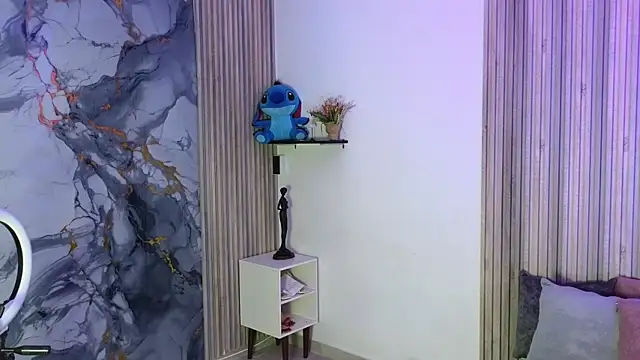 LissaWiild online show from December 19, 8:16 pm