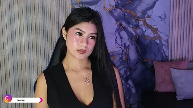 Snapshot of LissaWiild chatting on May 14, 8:15 pm LissaWiild online show from May 14, 8:15 pm