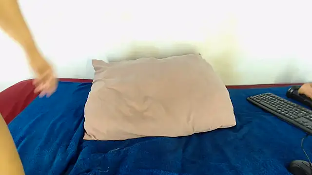 Snapshot of FAT_ASS27 chatting on November 20, 5:45 pm FAT ASS27 online show from November 20, 5:45 pm