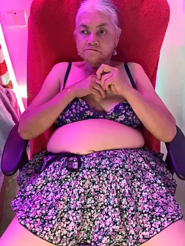 Snapshot of Grandma_Mature23 chatting on March 3, 4:03 am Grandma Mature23 online show from March 3, 4:03 am