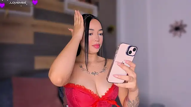 AnthonellaSweet online show from December 18, 11:49 am