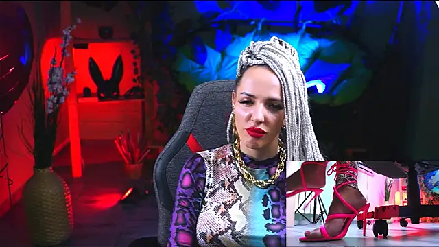 MonicaMaxwel online show from February 22, 3:03 pm