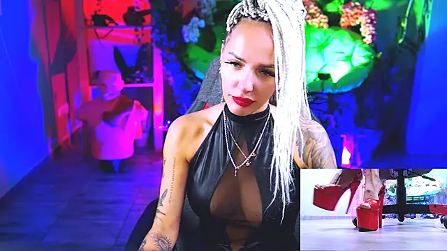 MonicaMaxwel online show from September 13, 10:59 am