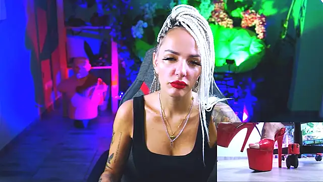 MonicaMaxwel online show from September 16, 11:22 am