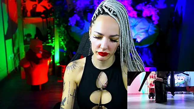 MonicaMaxwel online show from January 11, 11:15 am