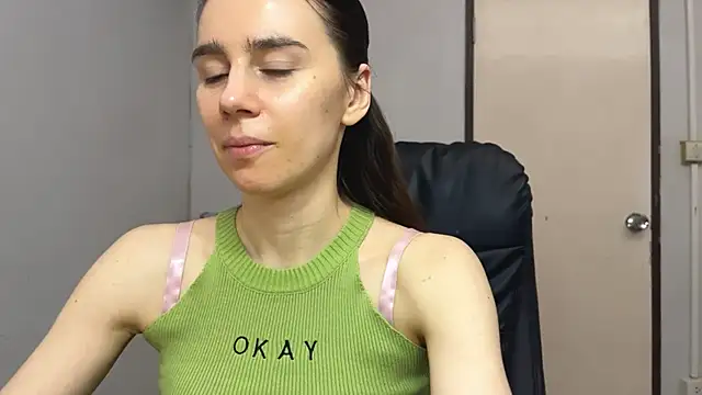 SassyJessi online show from November 6, 4:13 am