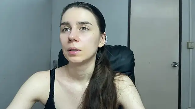 Snapshot of SassyJessi chatting on July 21, 4:15 am SassyJessi online show from July 21, 4:15 am