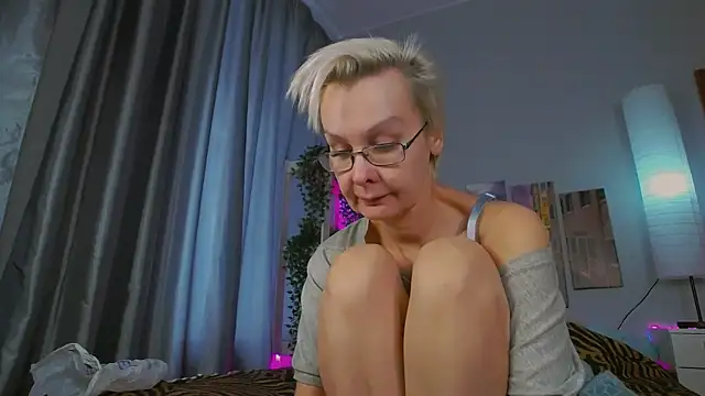 HelgaHimmell online show from February 27, 9:43 am