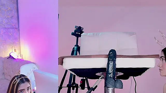 Angelst   online show from February 11, 8:19 am