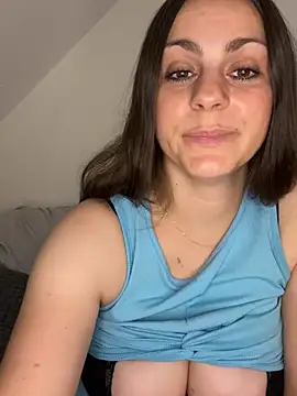 Loella-Rose online show from July 19, 1:53 am