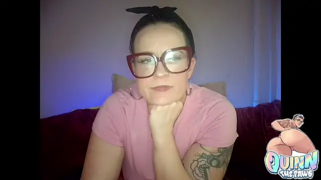 quinnmariexo online show from November 19, 9:59 pm