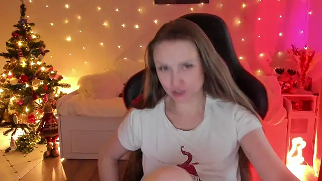 desperatehousewife   online show from January 15, 12:15 pm