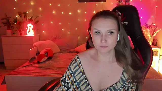 desperatehousewife   online show from January 21, 5:51 pm