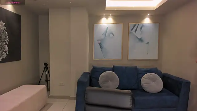 MollySundersX online show from November 21, 8:40 pm