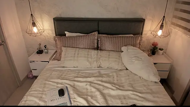 sofia burman online show from September 28, 1:22 am