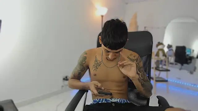 slim master12 online show from December 18, 11:44 pm