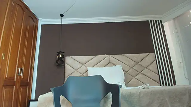 Snapshot of Raquel_jones chatting on January 15, 2:56 pm Raquel jones online show from January 15, 2:56 pm