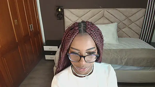 Snapshot of Raquel_jones chatting on January 17, 11:27 am Raquel jones online show from January 17, 11:27 am