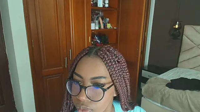 Snapshot of Raquel_jones chatting on January 27, 11:54 am Raquel jones online show from January 27, 11:54 am