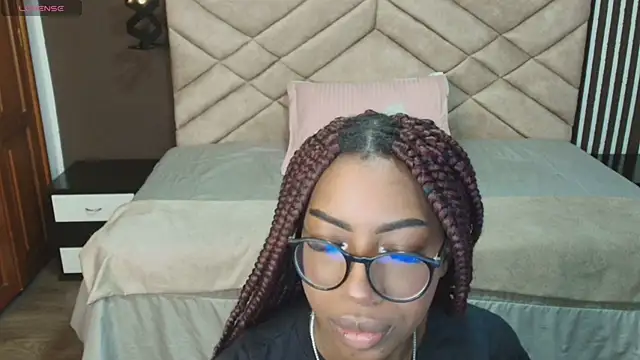 Snapshot of Raquel_jones chatting on March 3, 11:44 am Raquel jones online show from March 3, 11:44 am