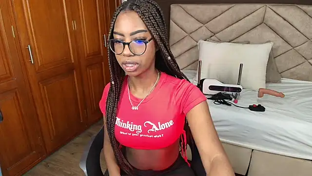 Snapshot of Raquel_jones chatting on October 16, 12:06 pm Raquel jones online show from October 16, 12:06 pm