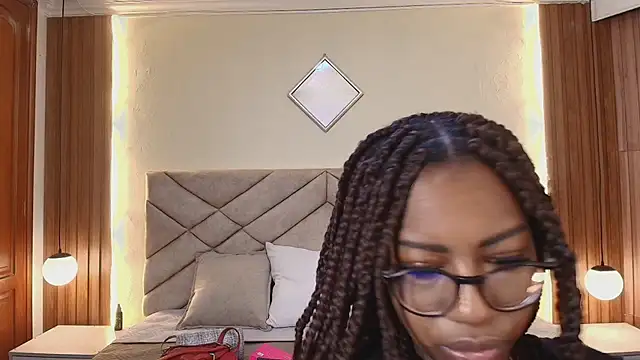 Raquel jones online show from April 25, 11:57 am