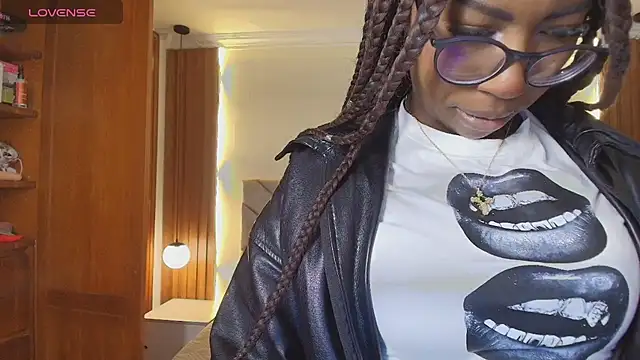Raquel jones online show from July 17, 12:12 pm