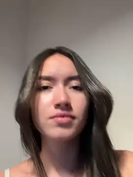 SaraWilliamss  online show from March 9, 11:35 pm