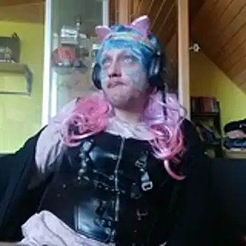 Family666Zombie online show from August 2, 11:30 am