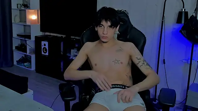 MarkBrowniii online show from January 7, 9:17 pm