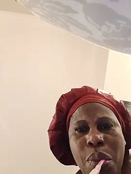 Snapshot of Nattybae09 chatting on June 27, 5:12 am Nattybae09 online show from June 27, 5:12 am