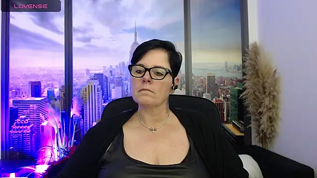 Snapshot of ninarandmann chatting on December 9, 4:05 pm ninarandmann online show from December 9, 4:05 pm