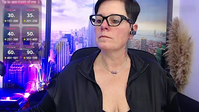Snapshot of ninarandmann chatting on December 21, 2:47 pm ninarandmann online show from December 21, 2:47 pm