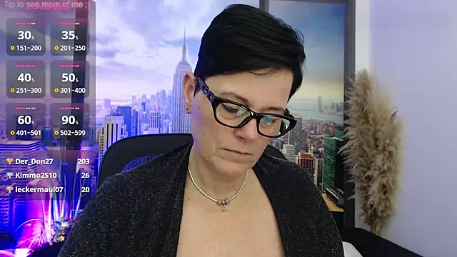 Snapshot of ninarandmann chatting on January 9, 6:57 pm ninarandmann online show from January 9, 6:57 pm