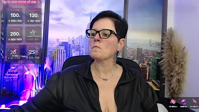 Snapshot of ninarandmann chatting on January 18, 6:21 pm ninarandmann online show from January 18, 6:21 pm