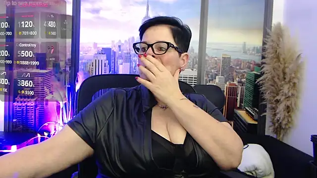Snapshot of ninarandmann chatting on February 15, 4:56 pm ninarandmann online show from February 15, 4:56 pm