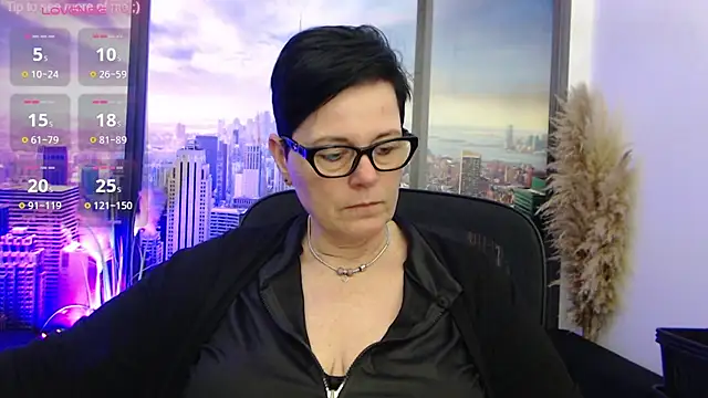Snapshot of ninarandmann chatting on March 5, 6:34 pm ninarandmann online show from March 5, 6:34 pm