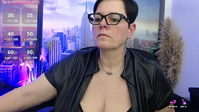 Snapshot of ninarandmann chatting on March 8, 6:47 pm ninarandmann online show from March 8, 6:47 pm