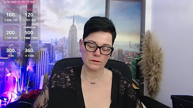 Snapshot of ninarandmann chatting on March 18, 4:48 pm ninarandmann online show from March 18, 4:48 pm