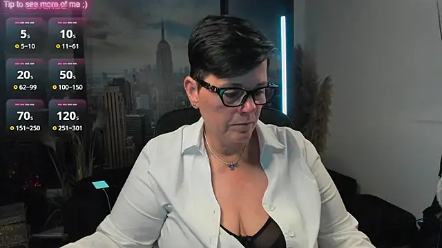 Snapshot of ninarandmann chatting on September 15, 4:29 pm ninarandmann online show from September 15, 4:29 pm