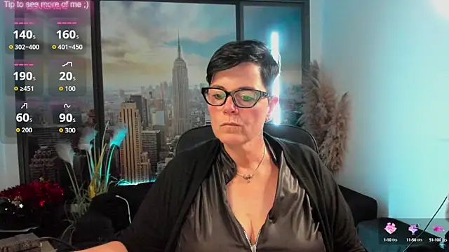 Snapshot of ninarandmann chatting on September 30, 3:50 pm ninarandmann online show from September 30, 3:50 pm