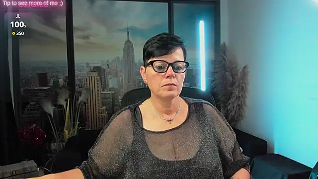 Snapshot of ninarandmann chatting on October 6, 4:26 pm ninarandmann online show from October 6, 4:26 pm