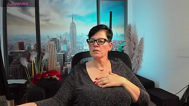 Snapshot of ninarandmann chatting on October 16, 4:19 pm ninarandmann online show from October 16, 4:19 pm