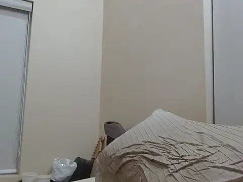 robintoit online show from December 3, 6:43 am