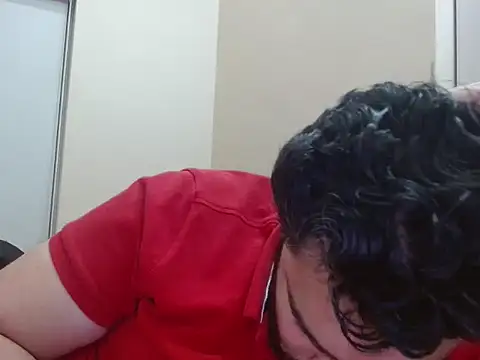 robintoit online show from December 15, 3:38 pm